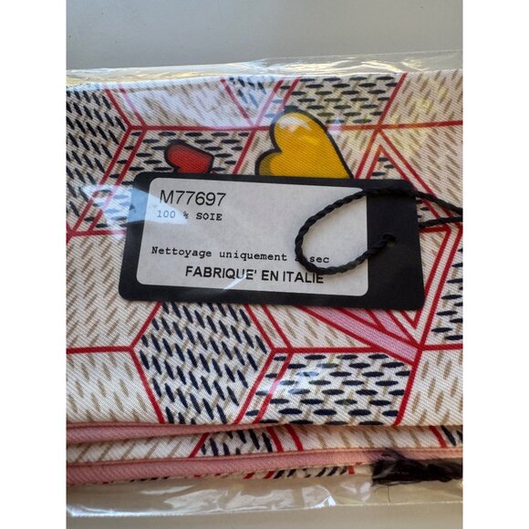 NEW! Louis Vuitton Azure Blue 100% Silk Damier Pop Up Print Bandeau Scarf M77697 - Picture 4 of 9